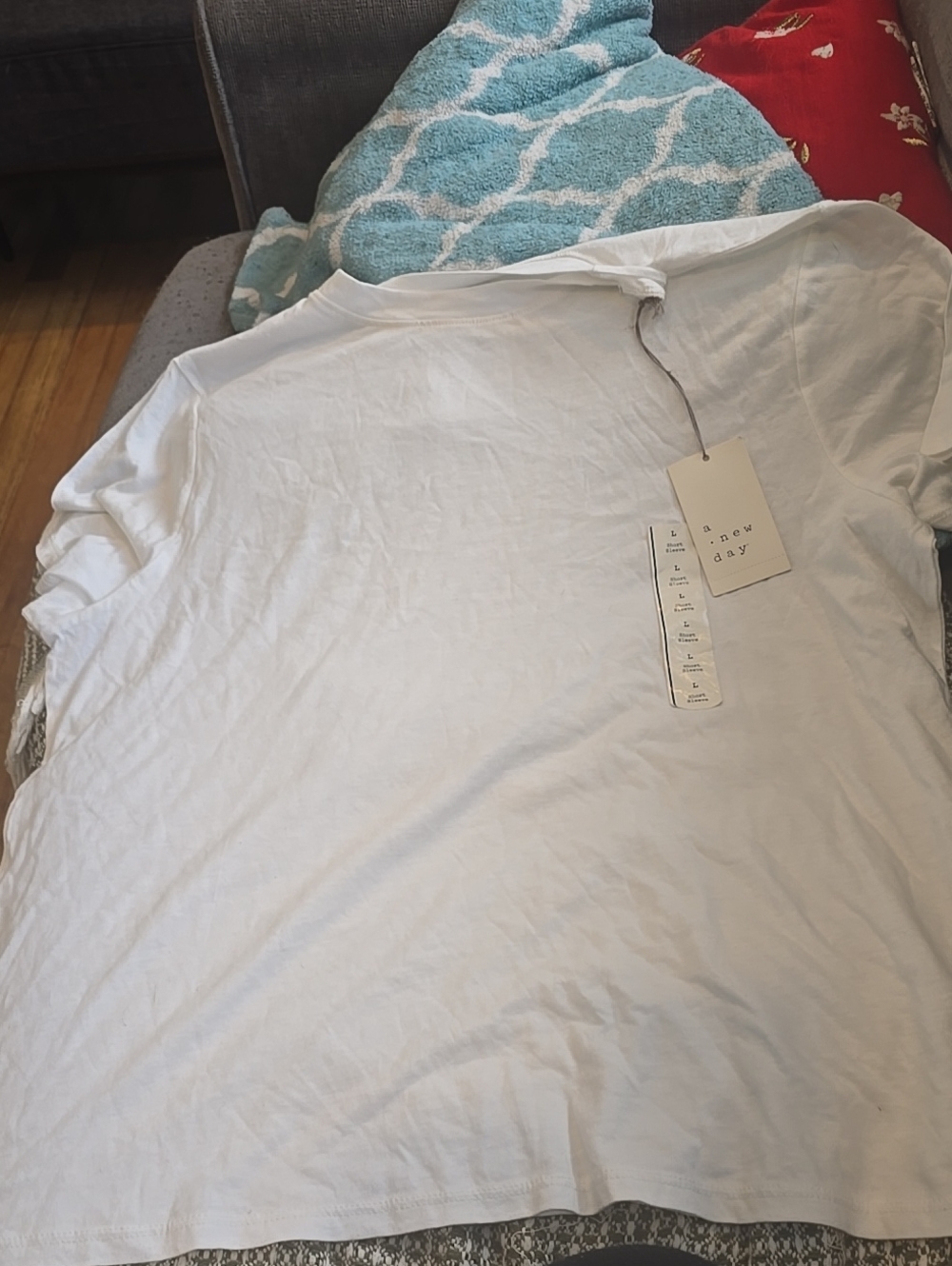 ❤️5/$25 New Womens Crew Neck T-Shirt in White
